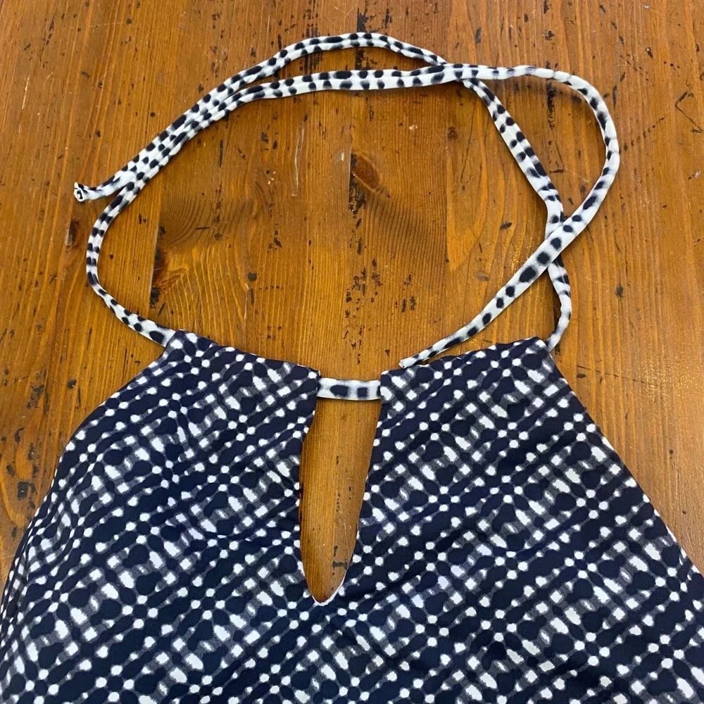 Athleta Halter Neck Keyhole Swimsuit Top Black White Dotted‎ Print Size S